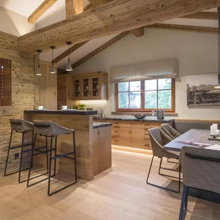 Entire Chalet With Pool, Sauna And Elevator