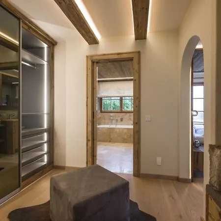 Apartment Entire Chalet With Pool, Sauna And Elevator *